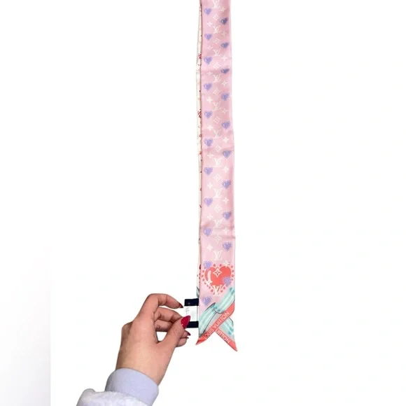 LOUIS VUITTON RARE REVERSIBLE 100% SILK BANDEAU SCARF W/ COA - Picture 3 of 11